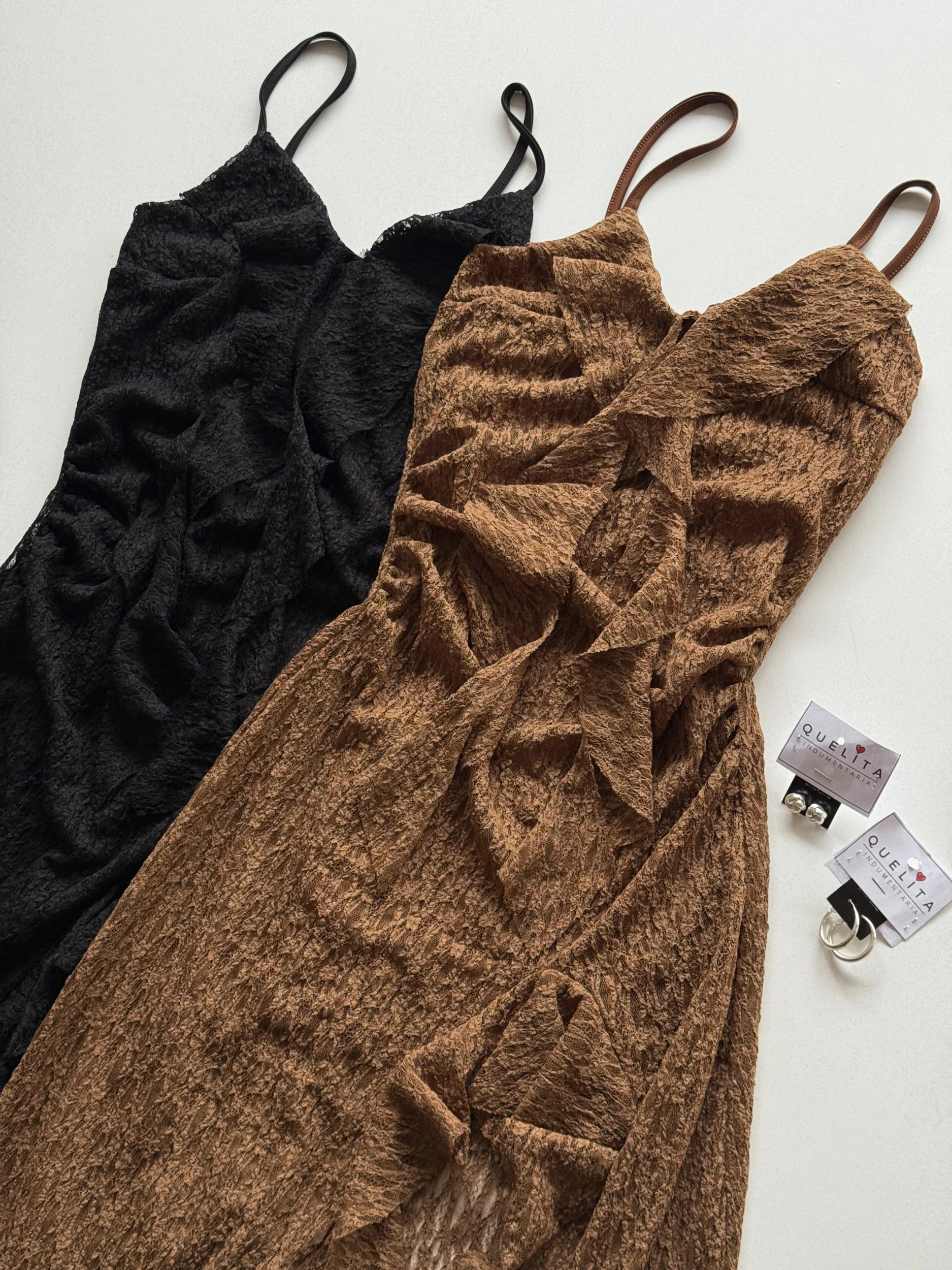 VESTIDO LARGO ENCAJE VOLADOS