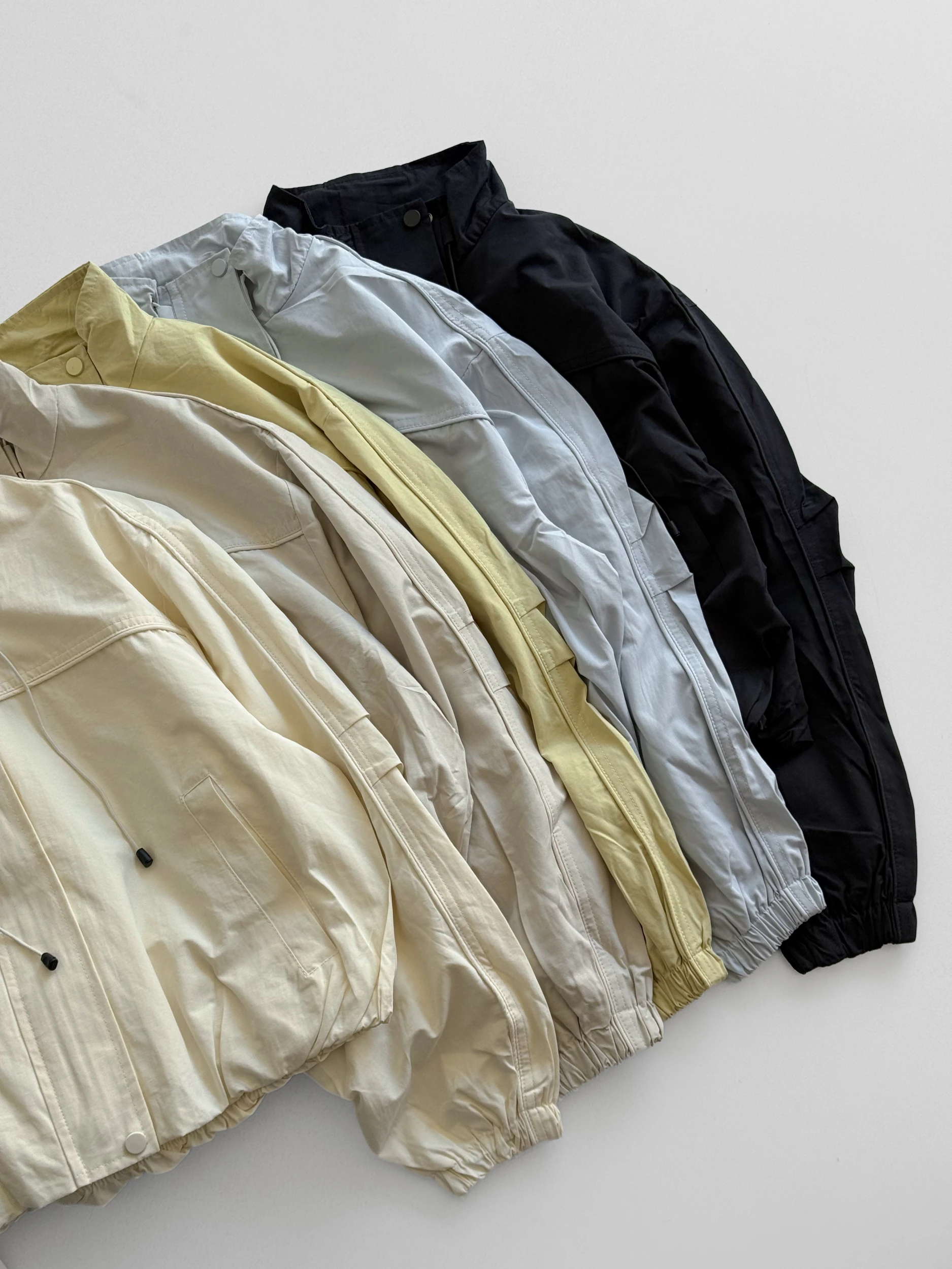 CAMPERA ROMPEVIENTO KAROL