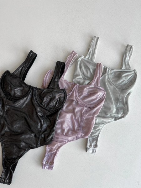 BODY BRILLOS