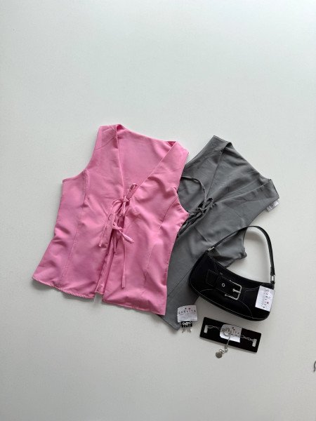 CHALECO SASTRERO CON TIRAS